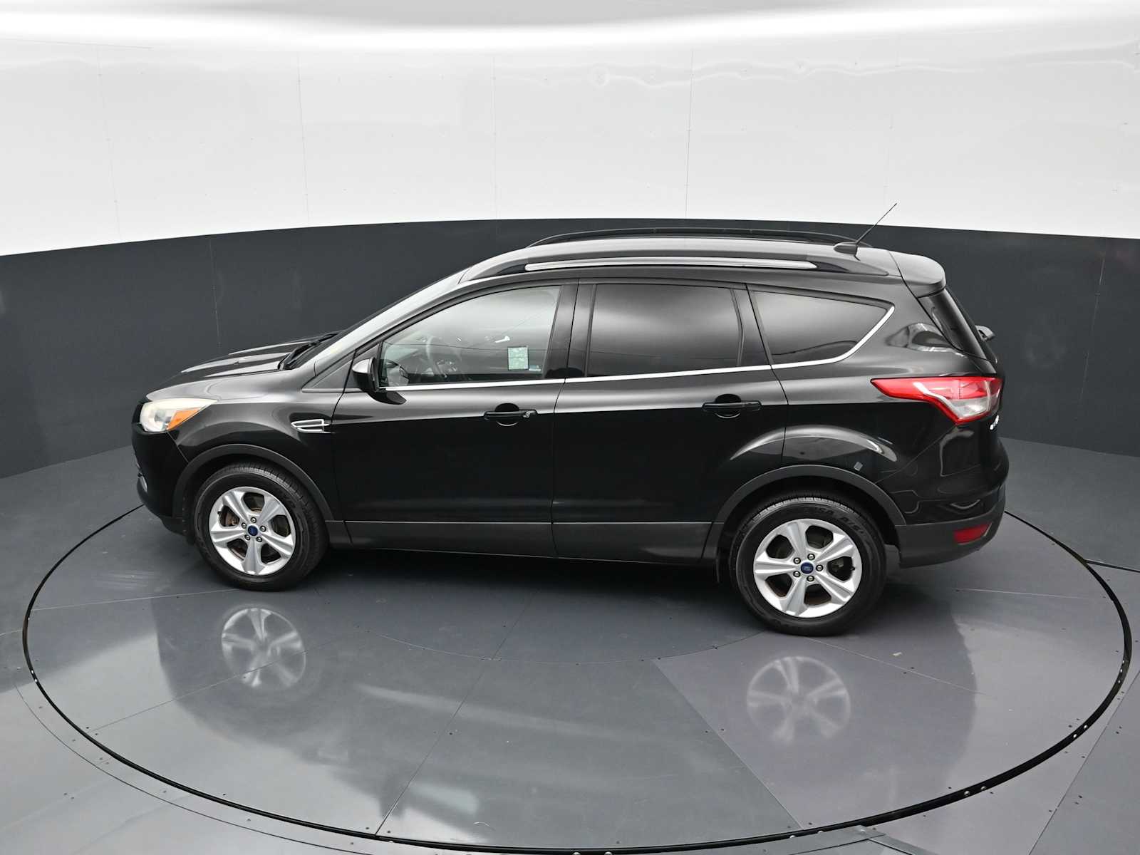 Thumbnail: 2014 Ford Escape - 23