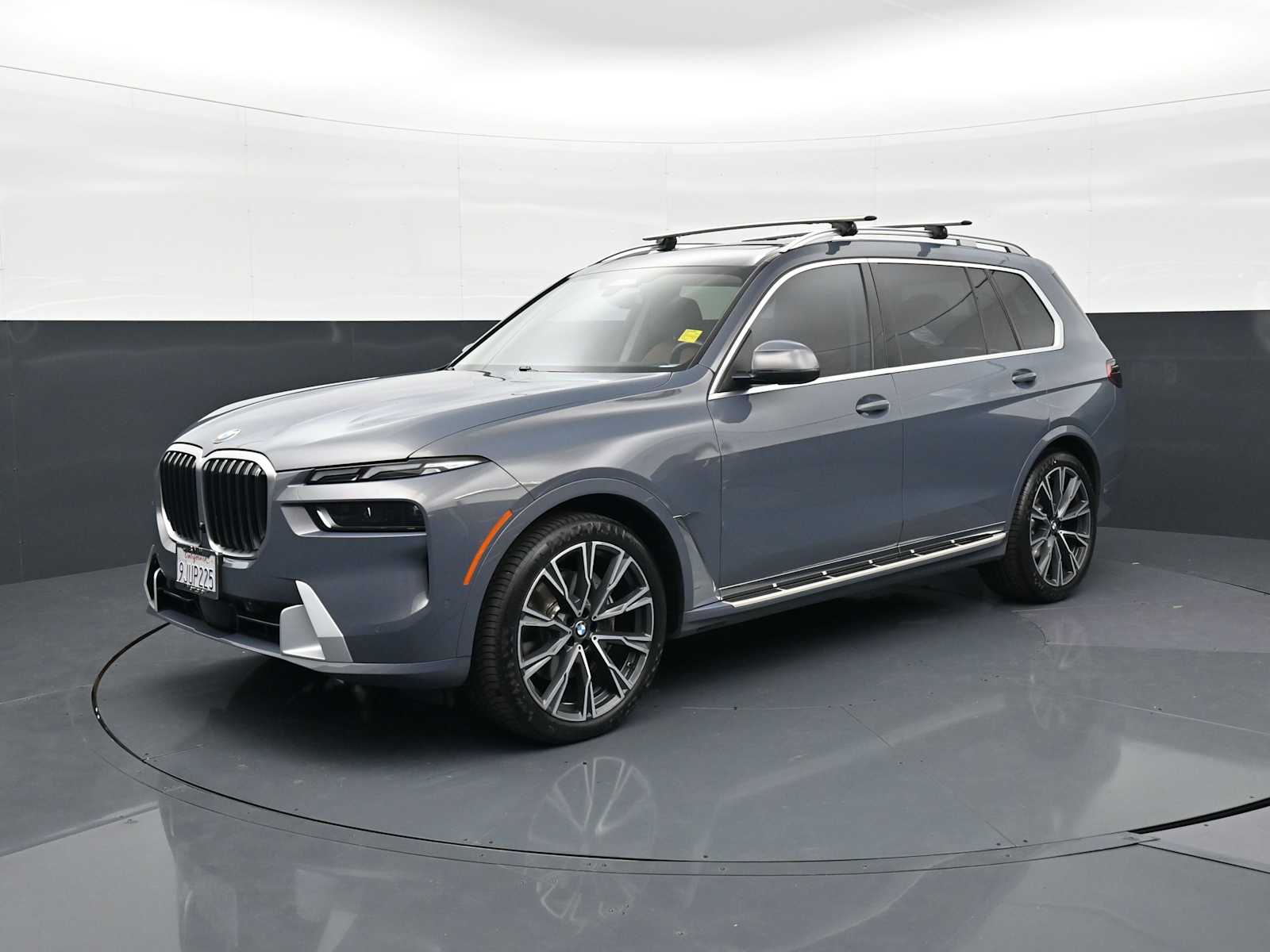 2023 BMW X7 xDrive40i's photo