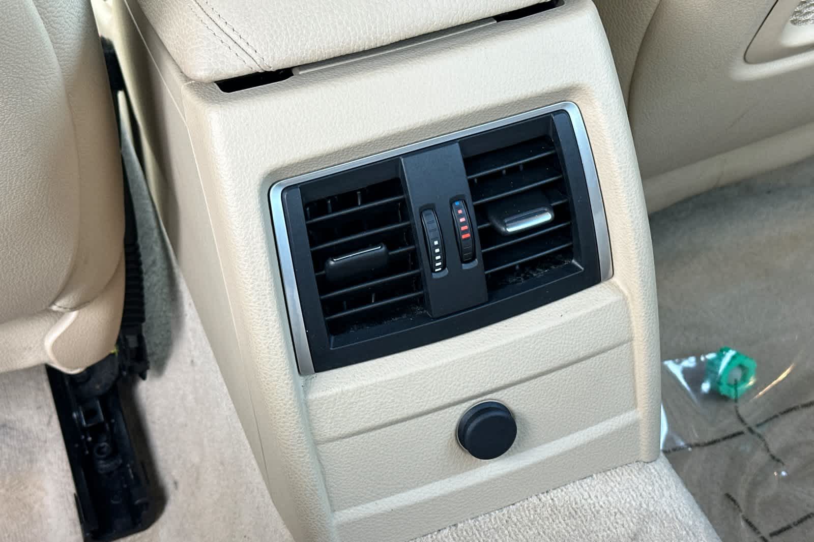 Thumbnail: 2016 BMW 3 Series - 16