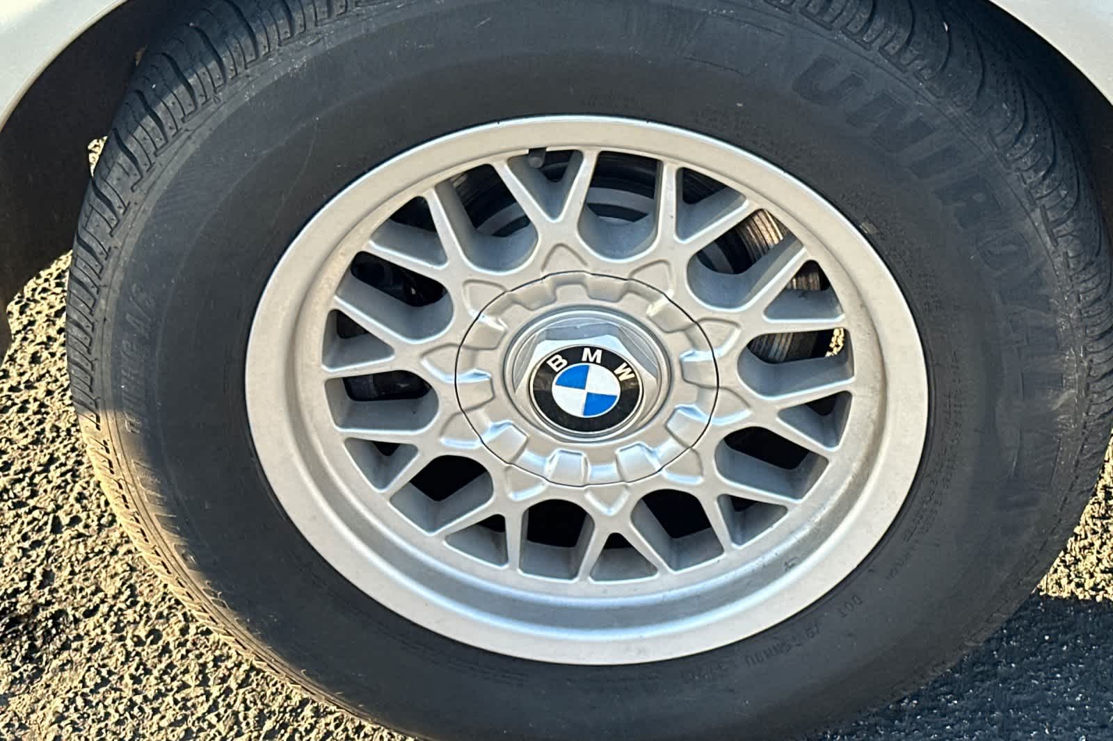 Thumbnail: 1998 BMW 5 Series - 13