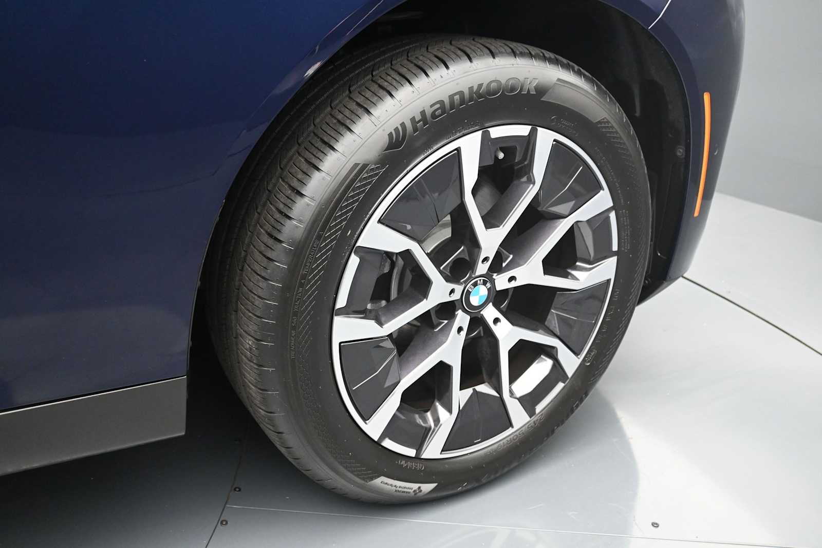 2026 BMW X3 30 - Photo 22