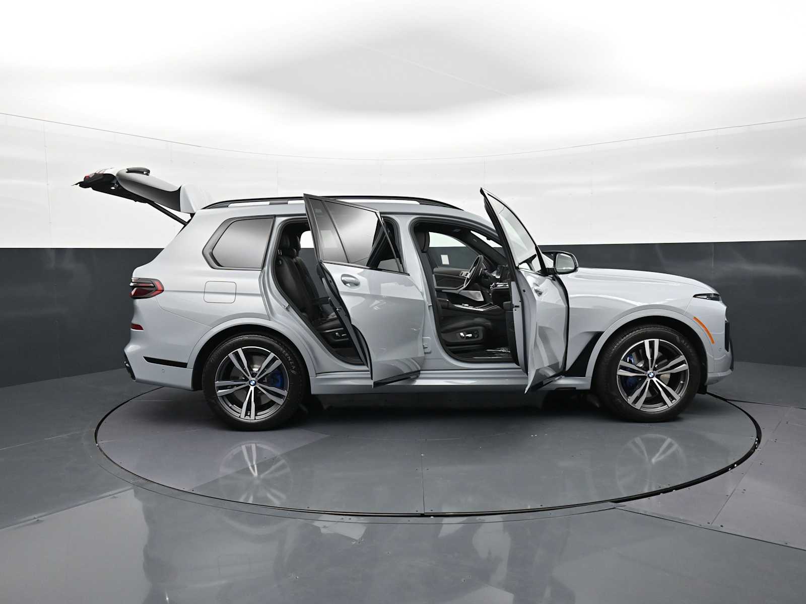 Thumbnail: 2026 BMW X7 - 34