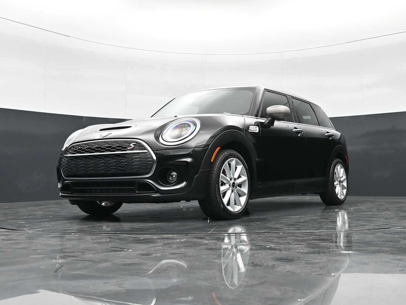 Thumbnail: 2024 MINI Cooper Clubman - 25