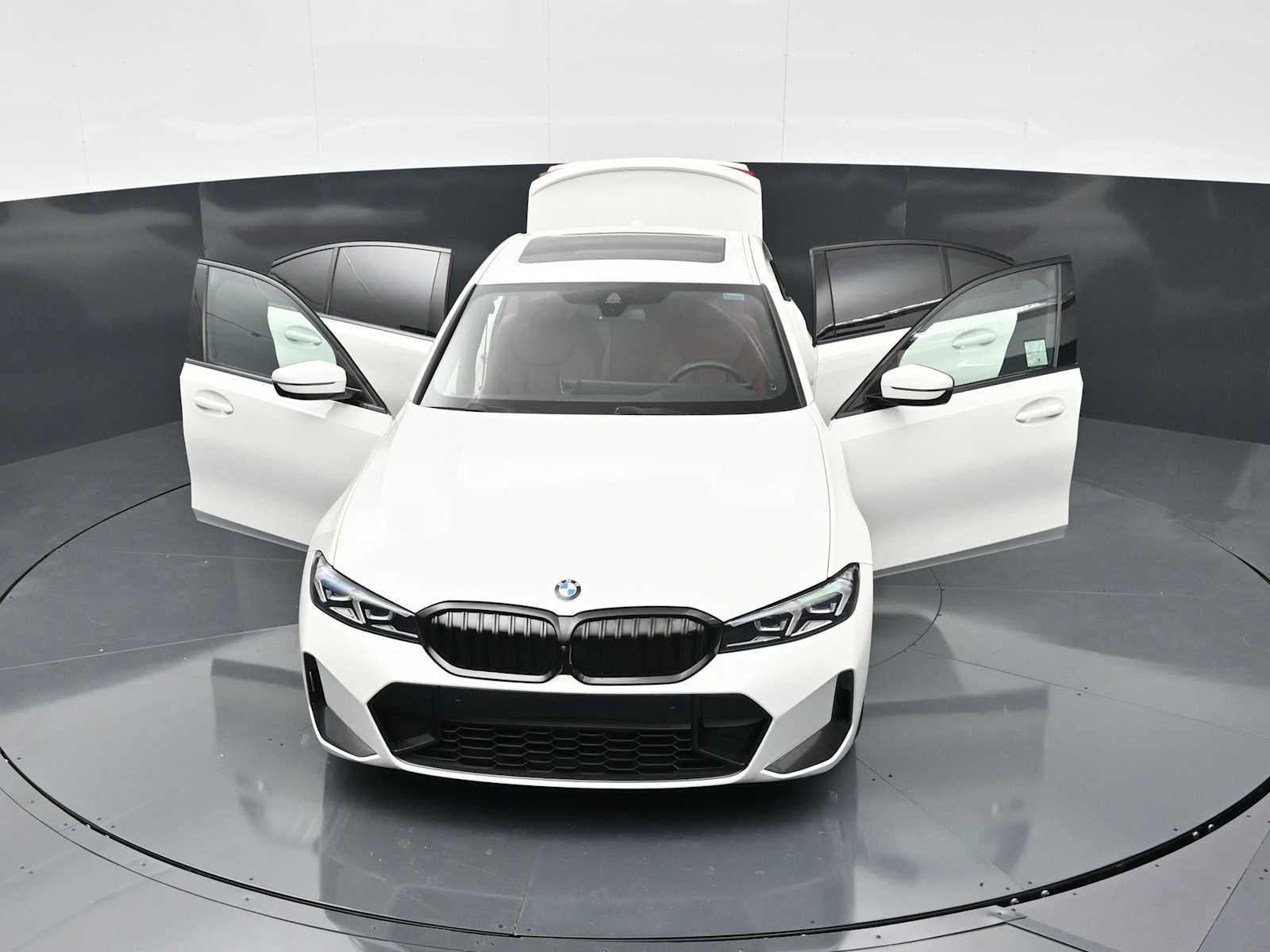 Thumbnail: 2024 BMW 3 Series - 33