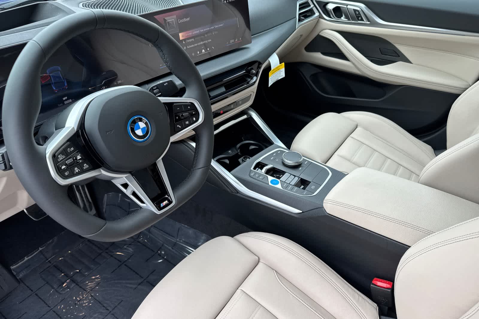 Thumbnail: 2025 BMW i4 - 12