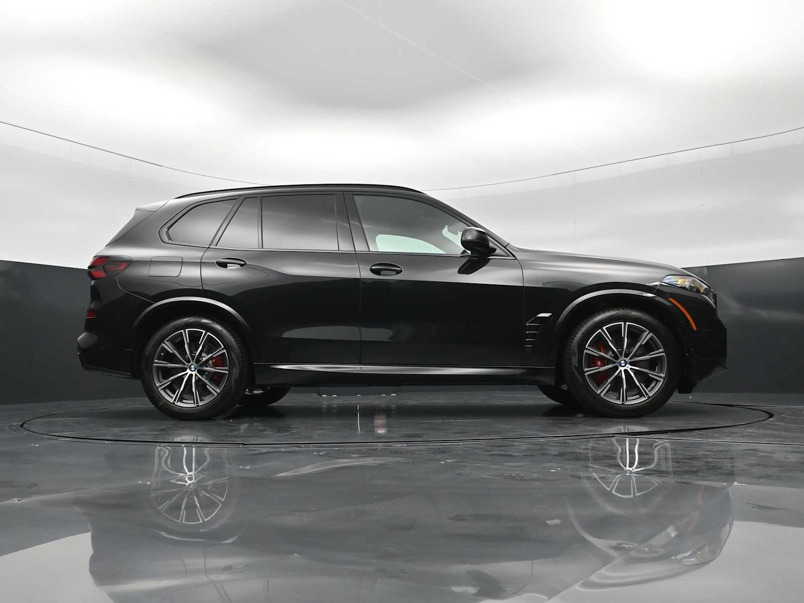 Thumbnail: 2026 BMW X5 - 28