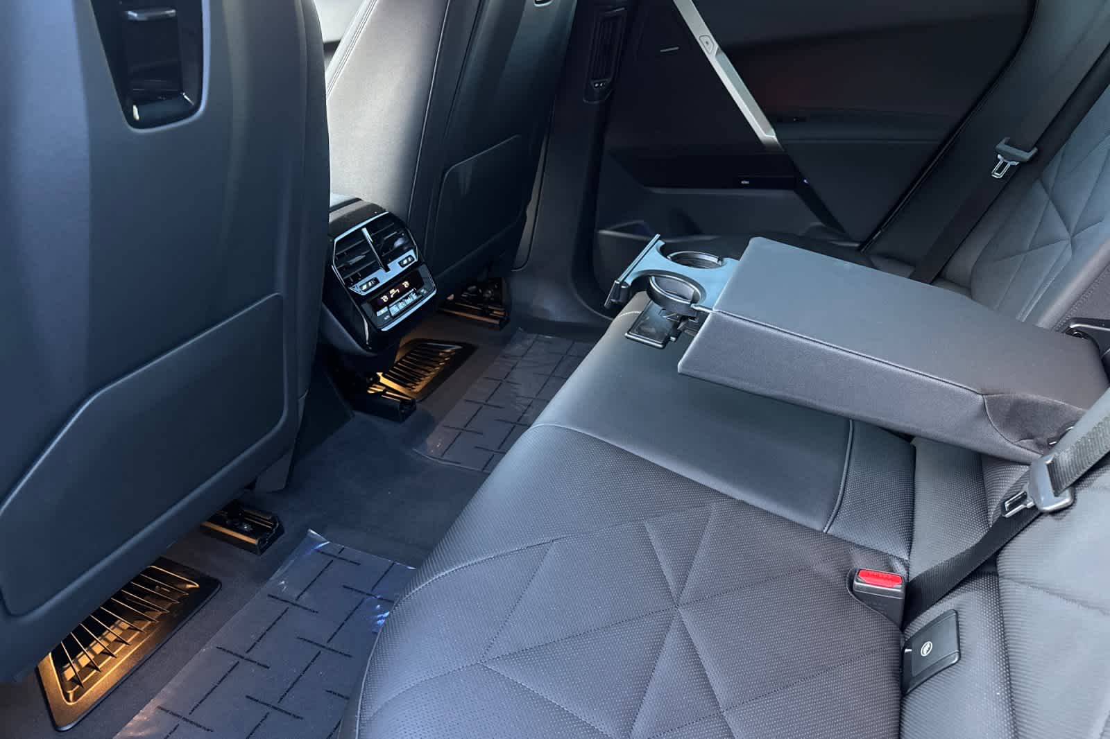 Thumbnail: 2025 BMW iX - 4