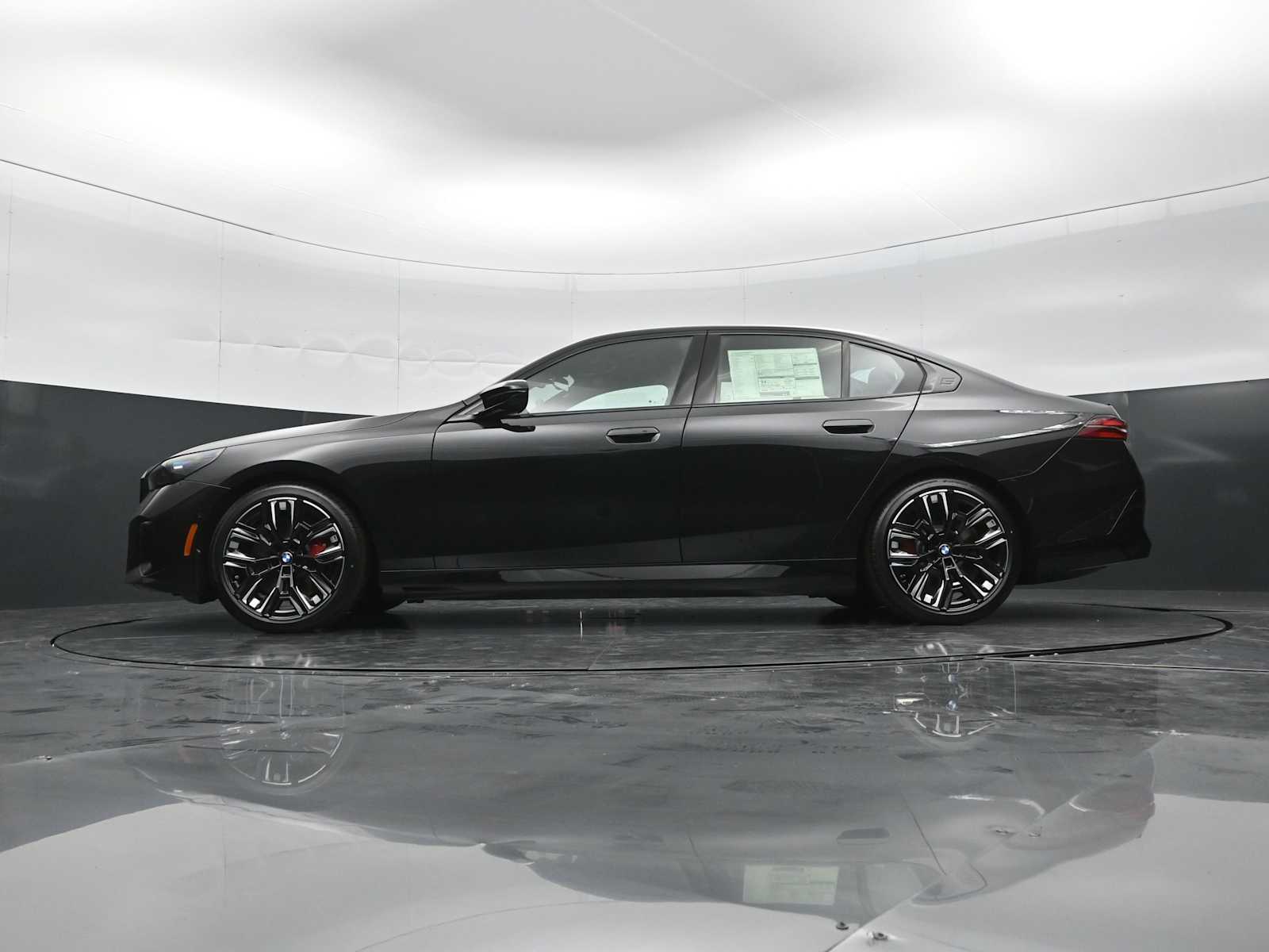 Thumbnail: 2026 BMW i5 - 32