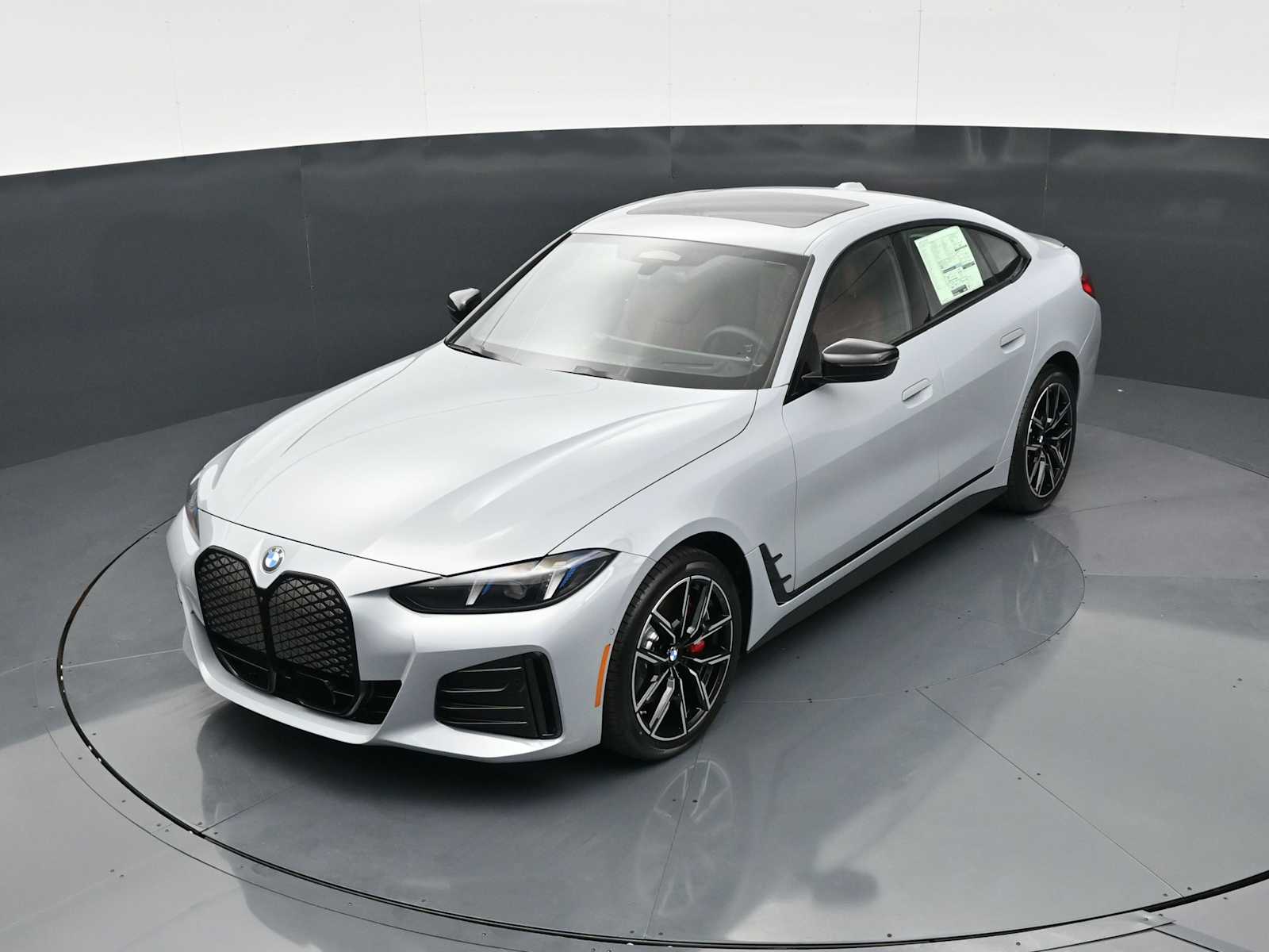 Thumbnail: 2026 BMW i4 - 17