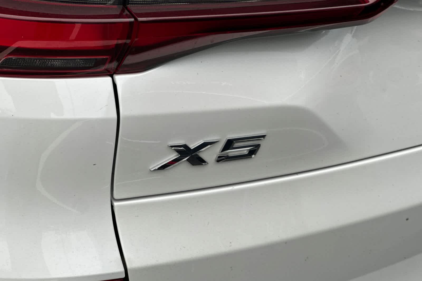 Thumbnail: 2022 BMW X5 - 8