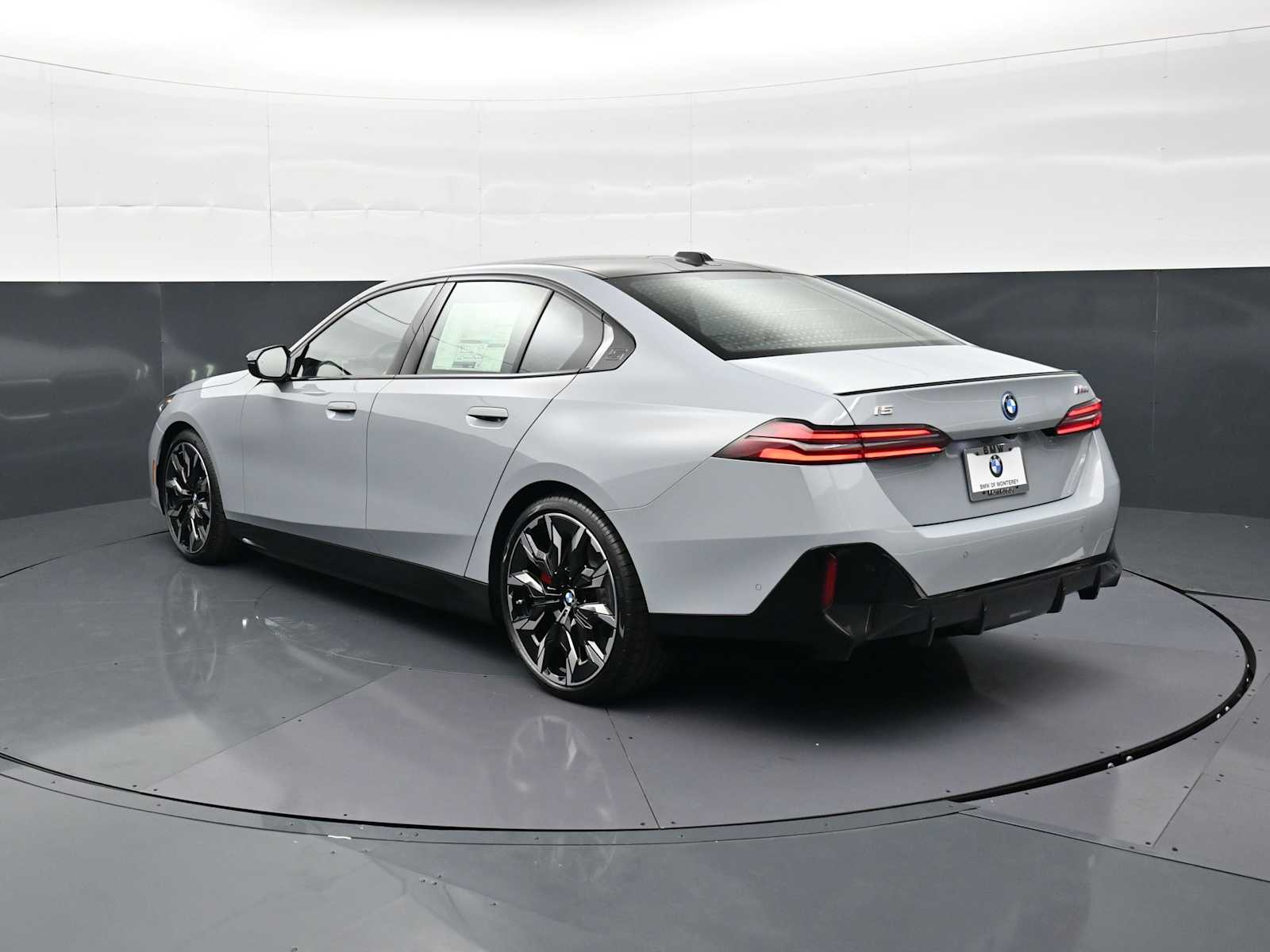 Thumbnail: 2026 BMW i5 - 7
