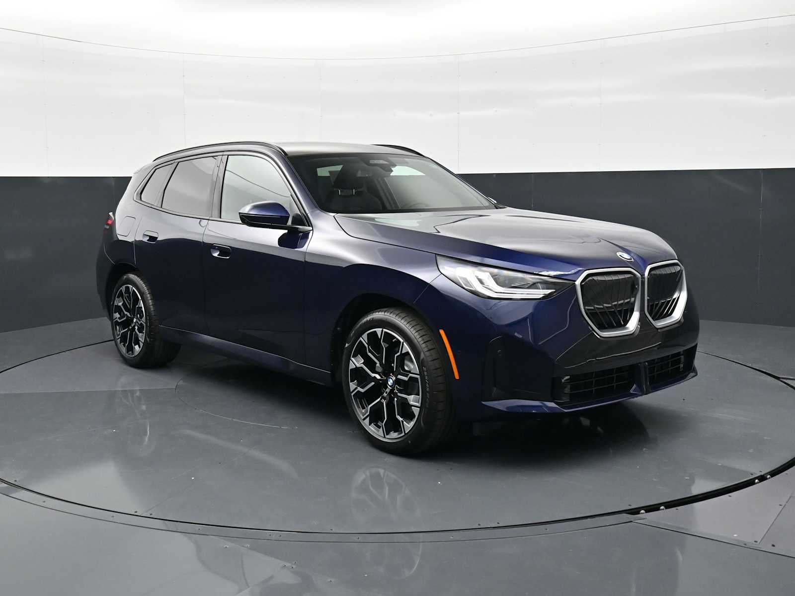 Thumbnail: 2026 BMW X3 - 3