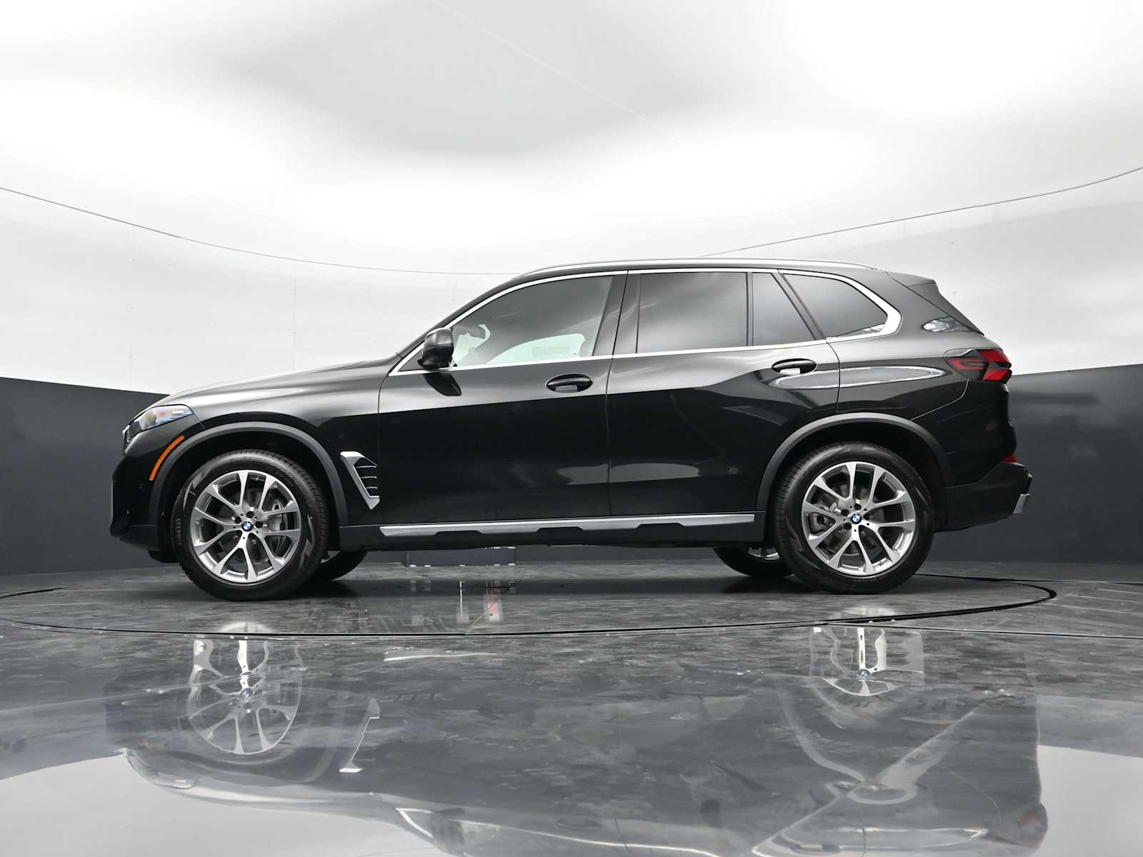 Thumbnail: 2026 BMW X5 - 29