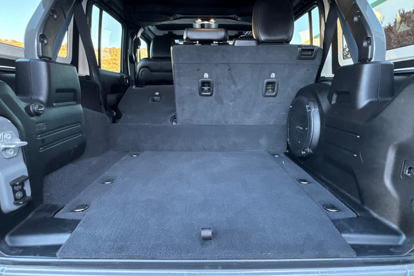 Thumbnail: 2021 Jeep Wrangler - 16