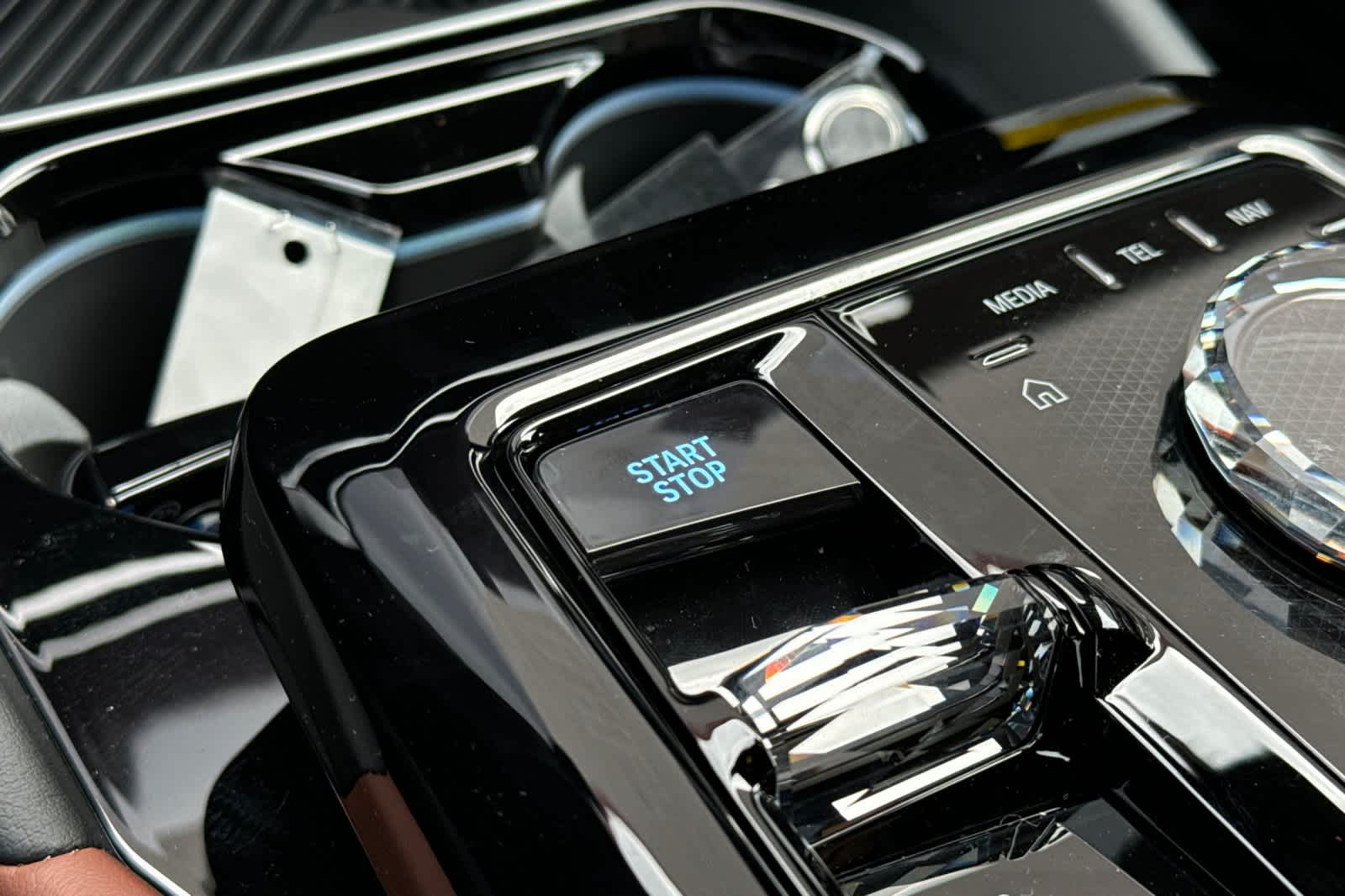 Thumbnail: 2025 BMW i5 - 22