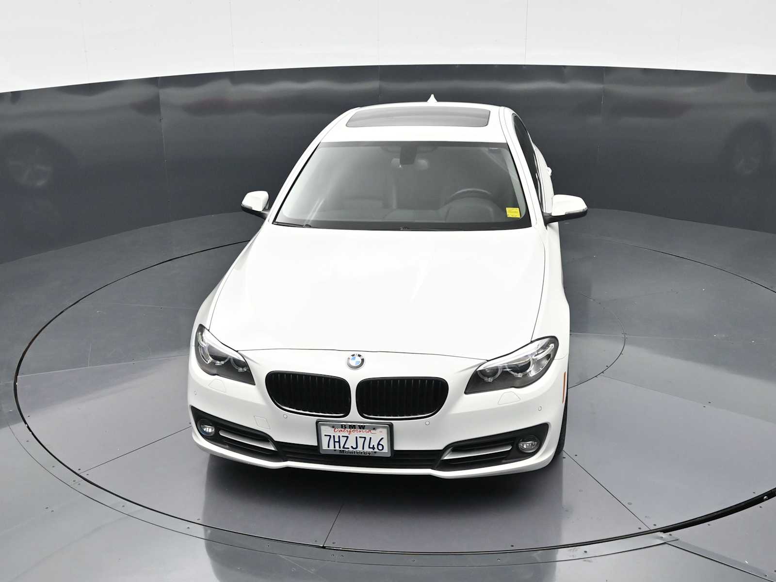 Thumbnail: 2015 BMW 5 Series - 18