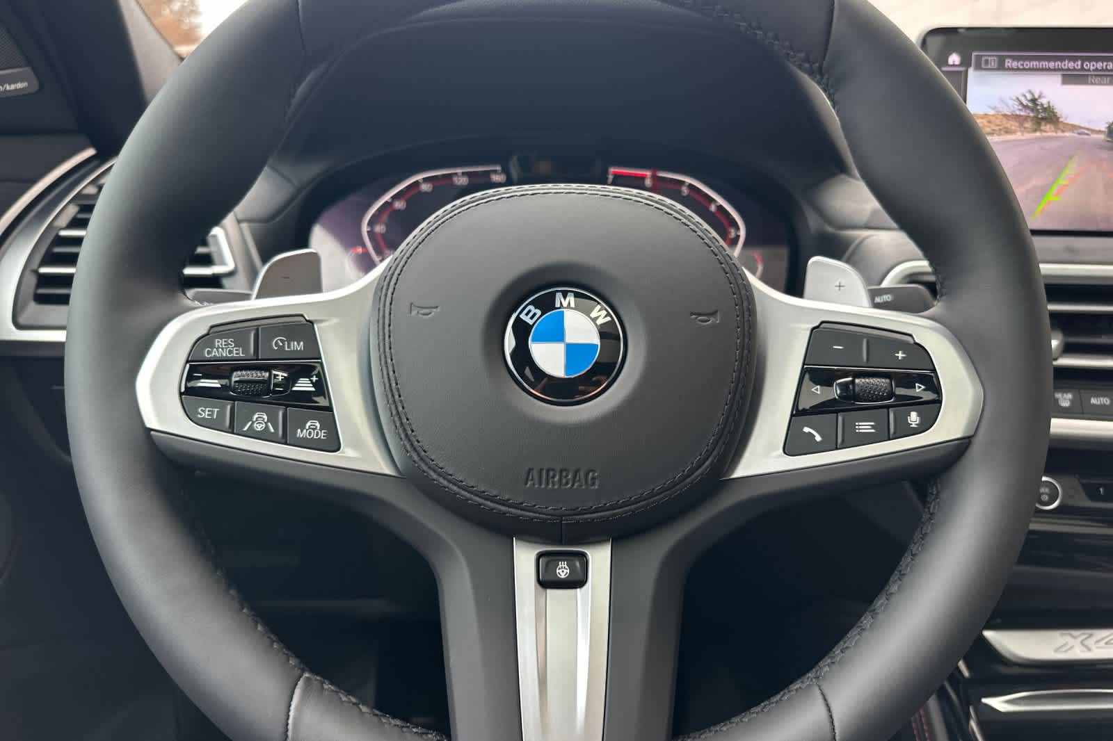 Thumbnail: 2025 BMW X4 - 25