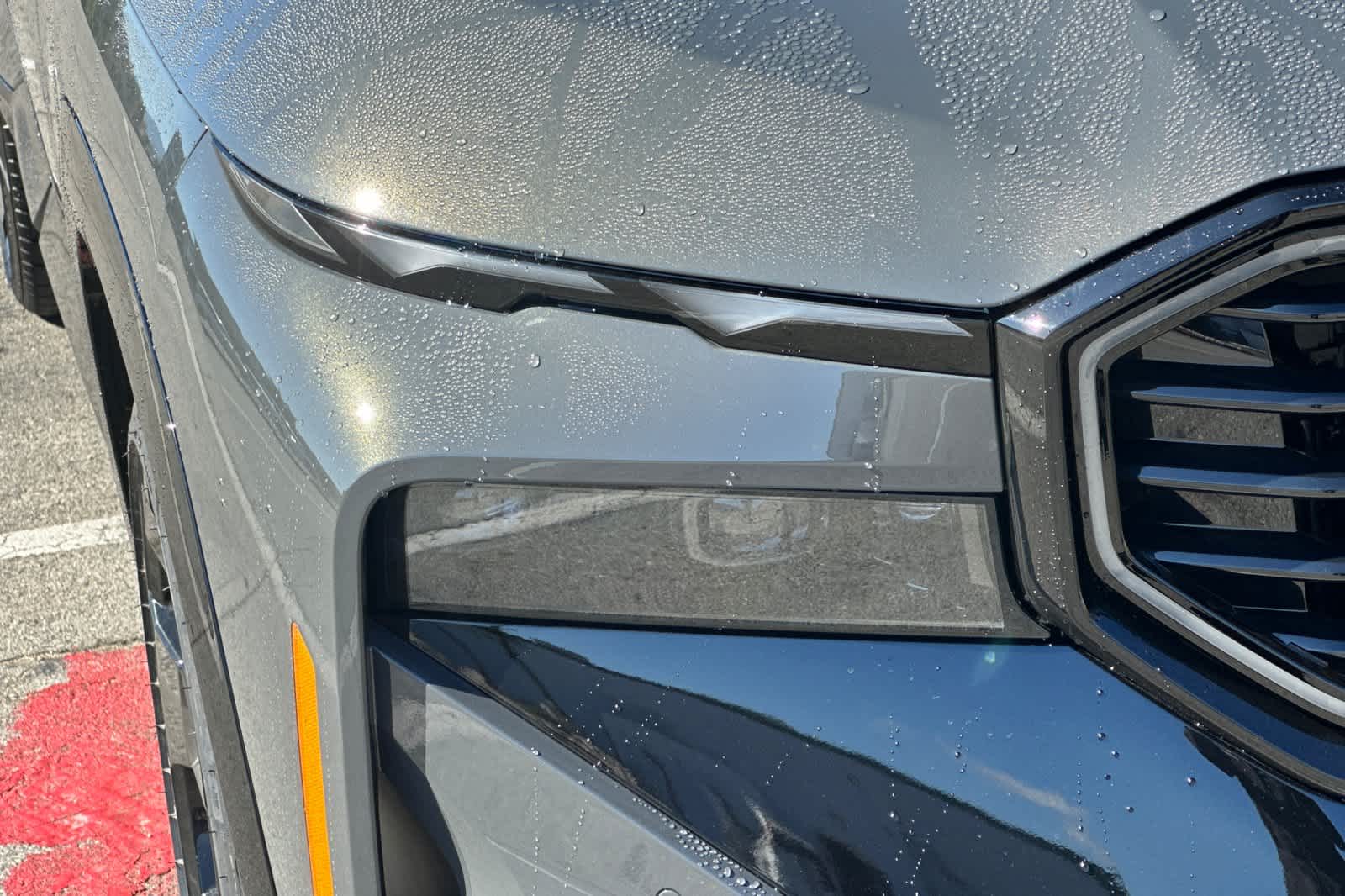 Thumbnail: 2026 BMW XM - 30