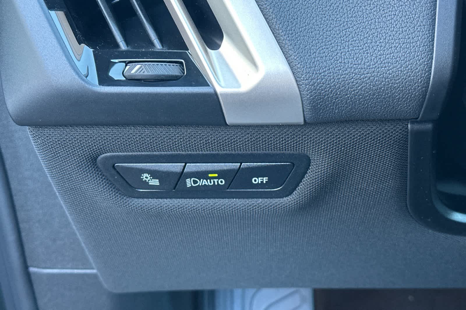 Thumbnail: 2026 BMW iX - 33