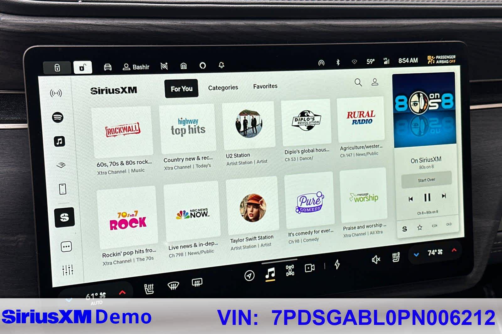 Thumbnail: 2023 Rivian R1S - 30