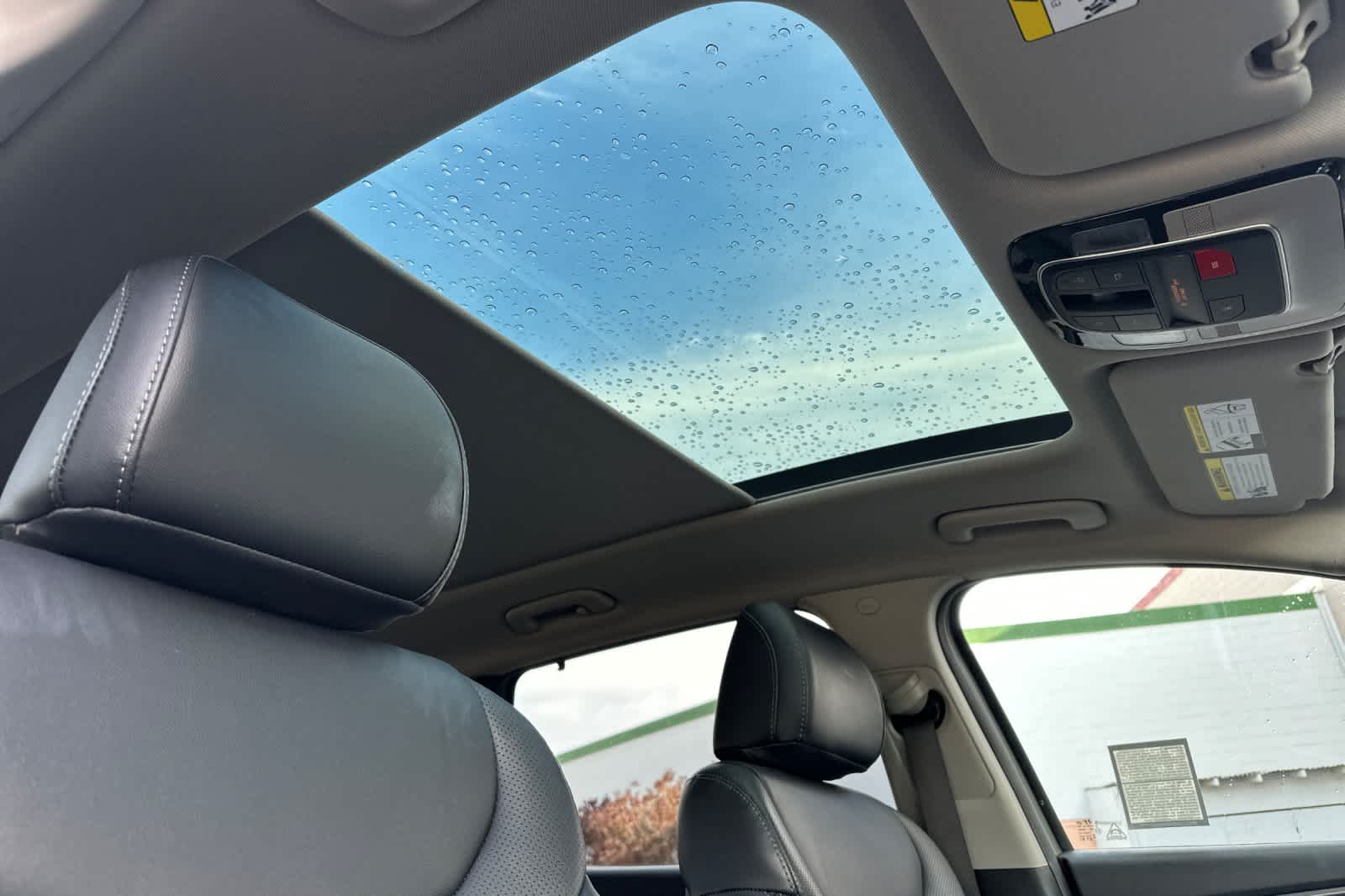 Thumbnail: 2023 Hyundai Santa Fe - 18