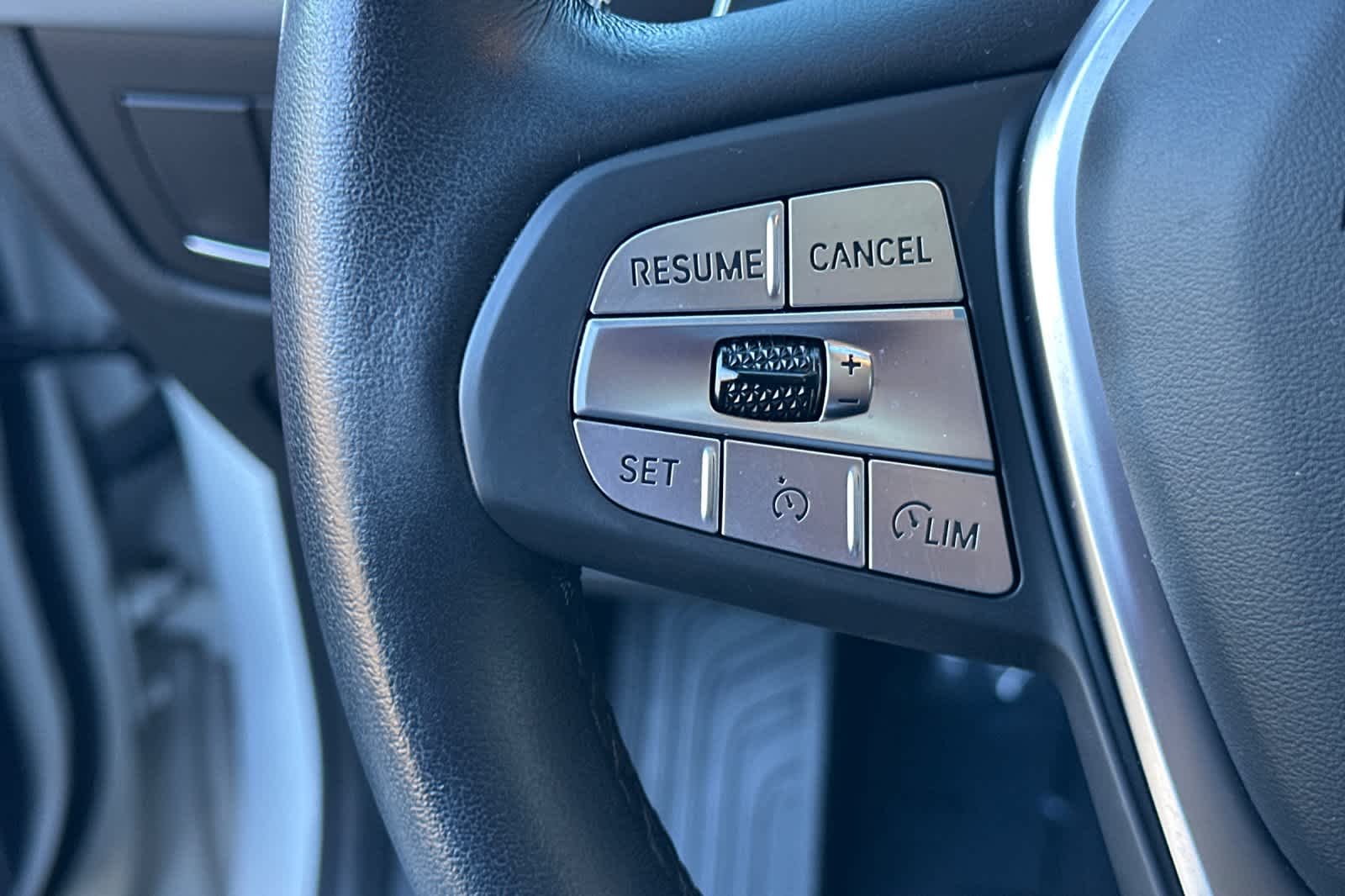 Thumbnail: 2023 BMW X4 - 28