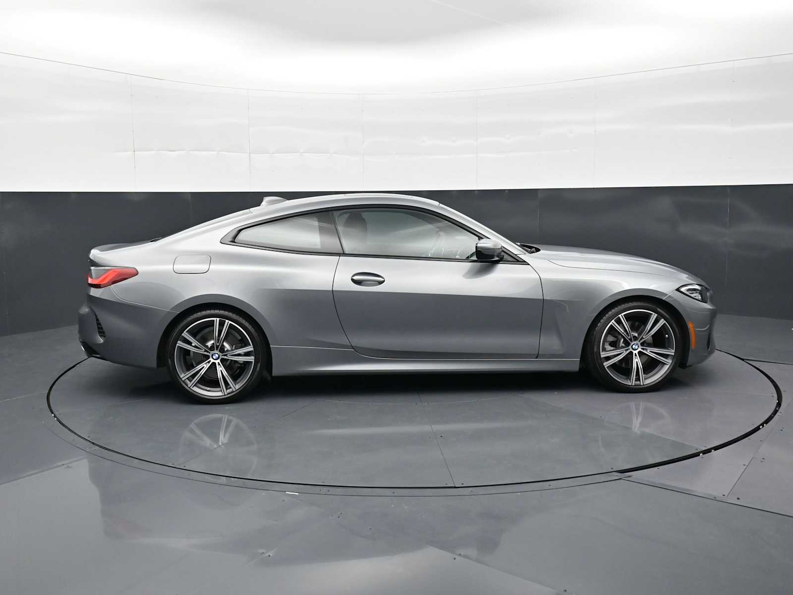 Thumbnail: 2023 BMW 4 Series - 3