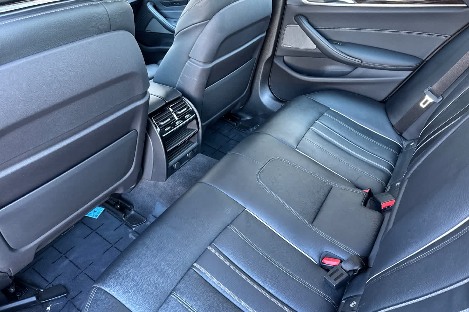 2019 Bmw 540i Sedan photo 4