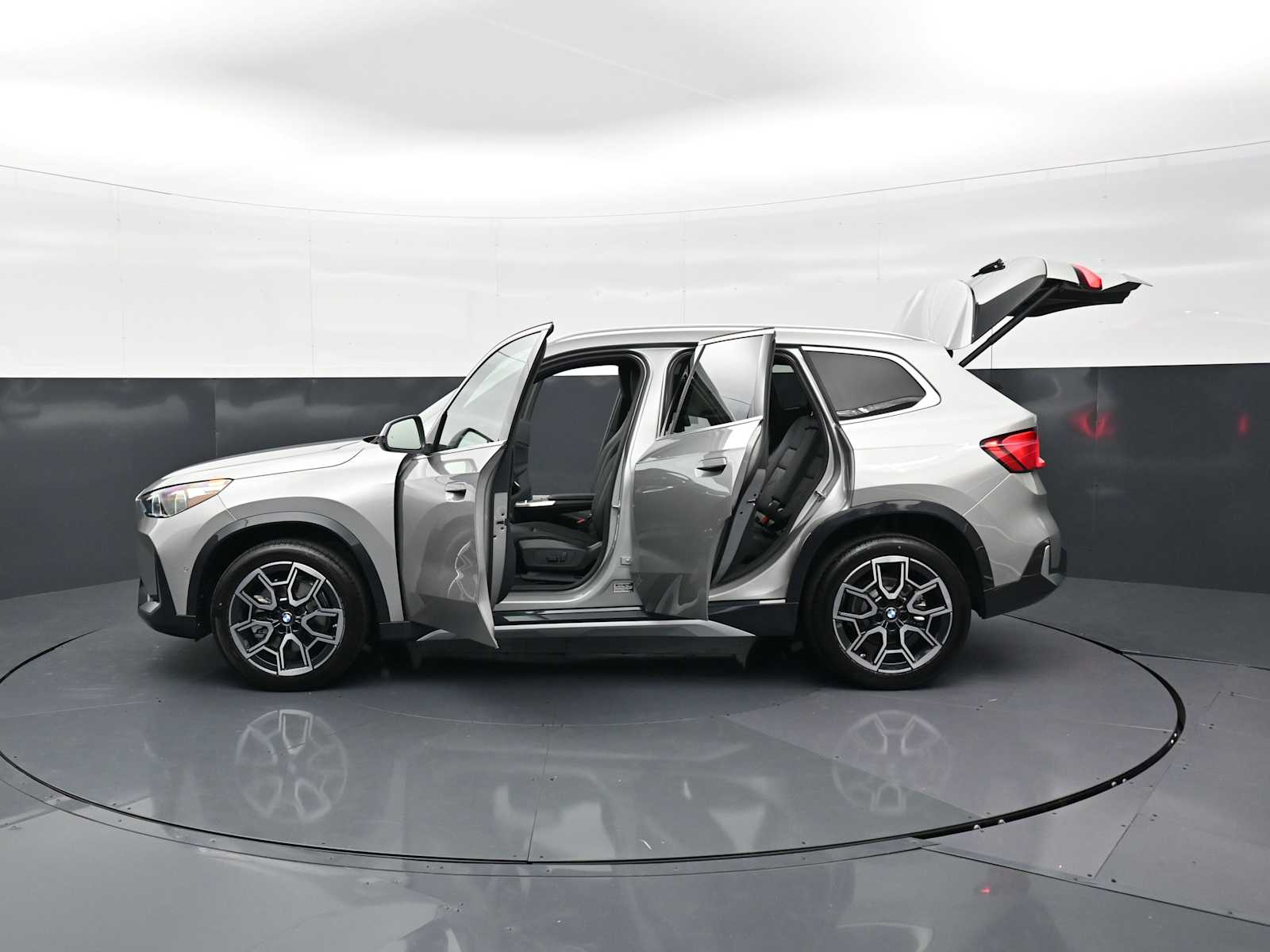 Thumbnail: 2026 BMW X1 - 36