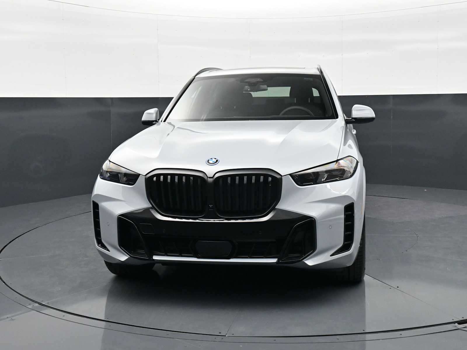 Thumbnail: 2026 BMW X5 - 2