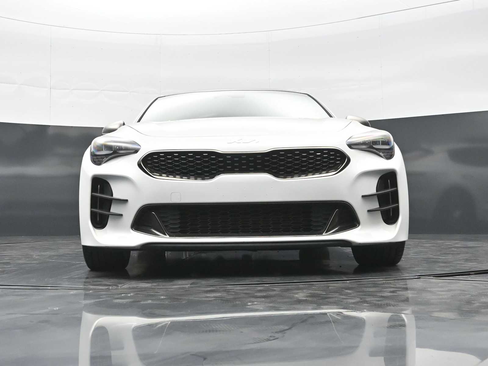 2022 Kia Stinger GT1 - Photo 43