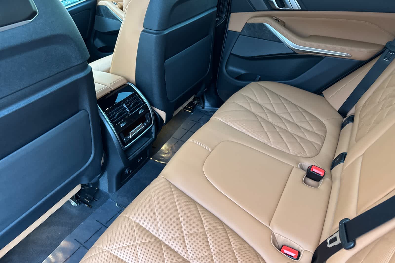 Thumbnail: 2026 BMW X5 - 4