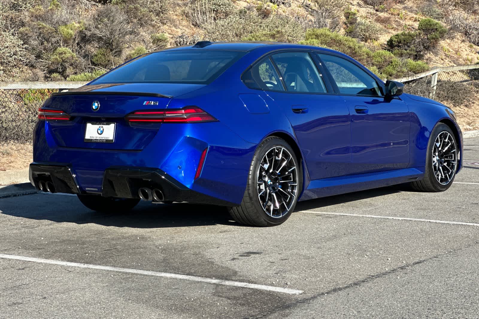 2025 Bmw M5 Sedan 5 photo 2