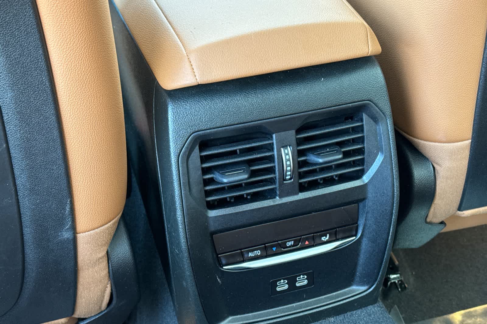 Thumbnail: 2023 BMW 3 Series - 16