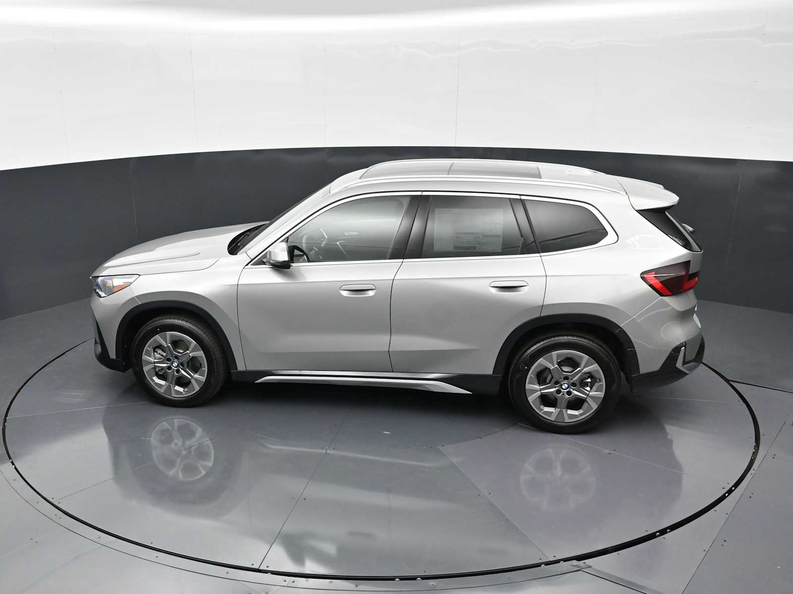 Thumbnail: 2026 BMW X1 - 24