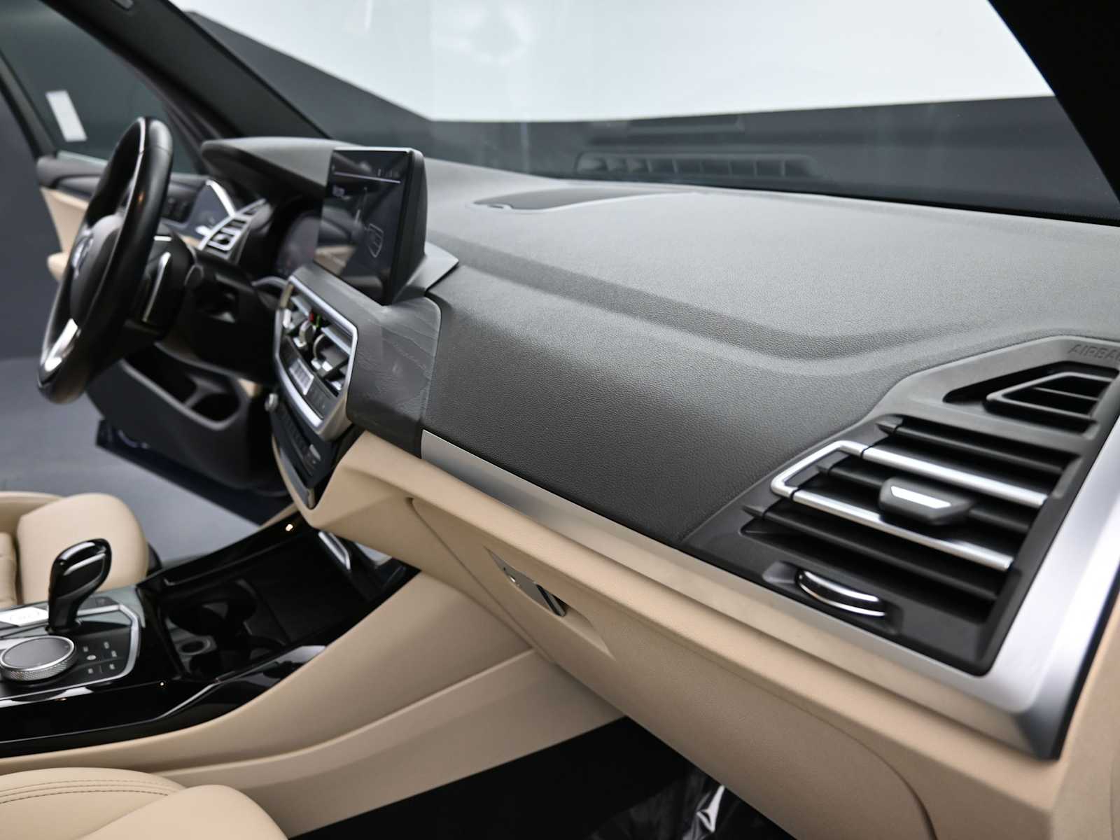 Thumbnail: 2022 BMW X3 - 15