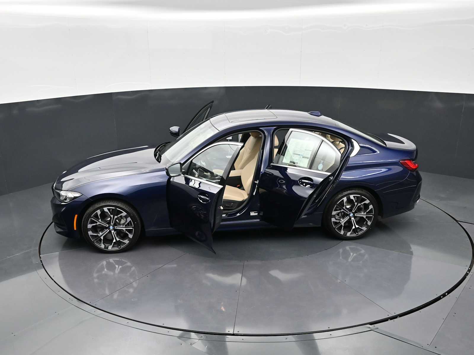 Thumbnail: 2026 BMW 3 Series - 33