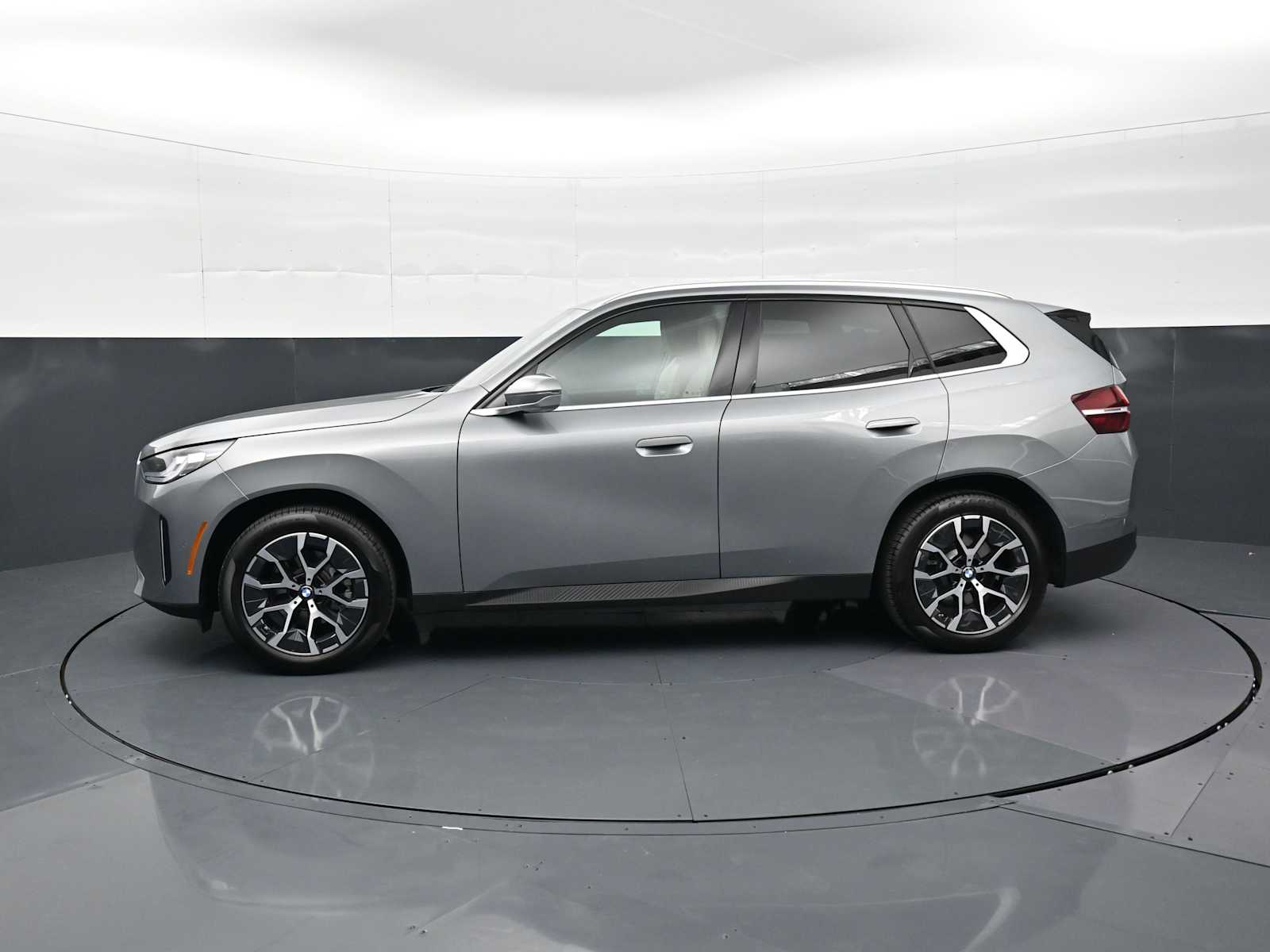 2026 BMW X3 30 - Photo 8