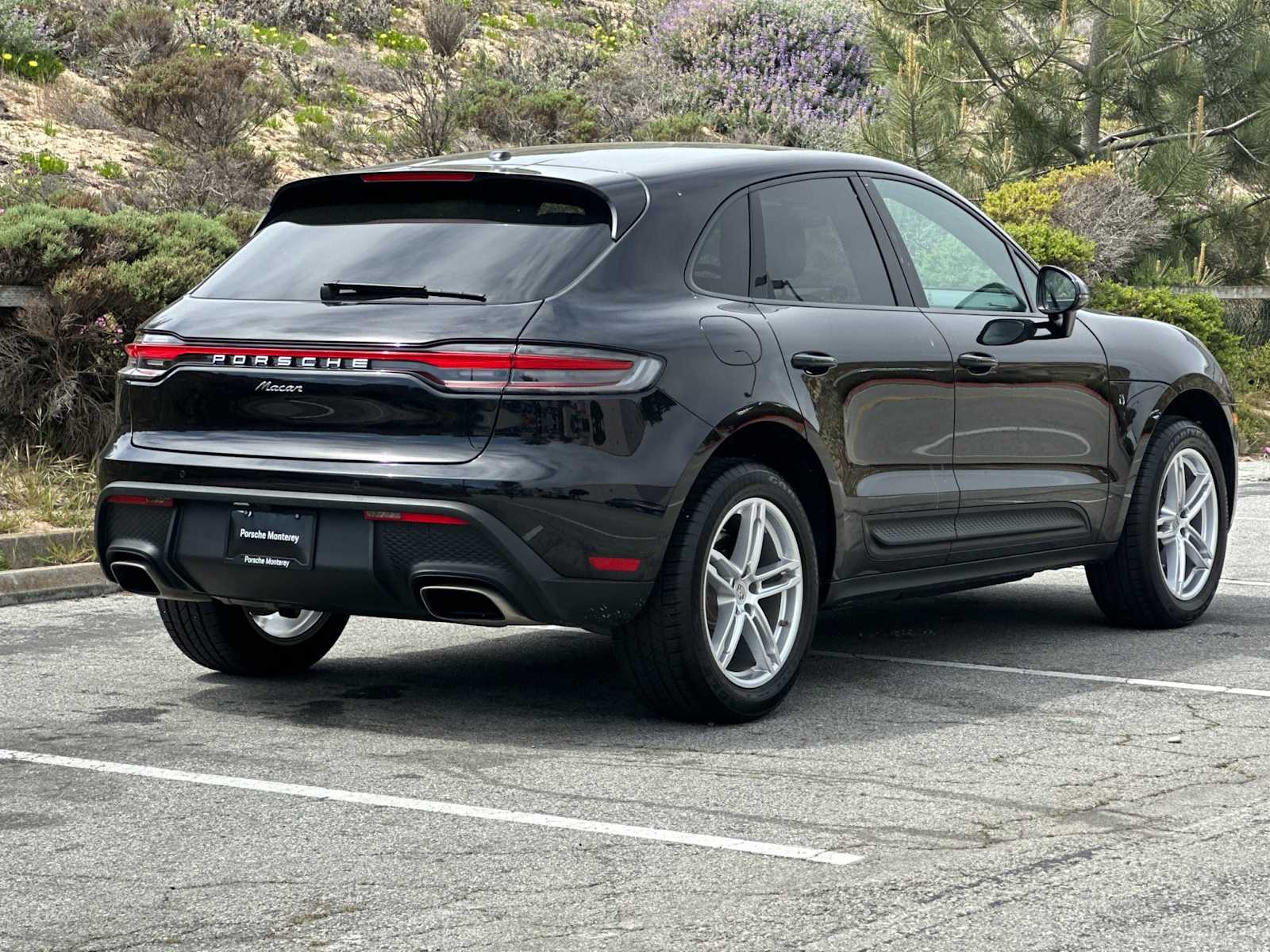 Thumbnail: 2025 Porsche Macan - 7