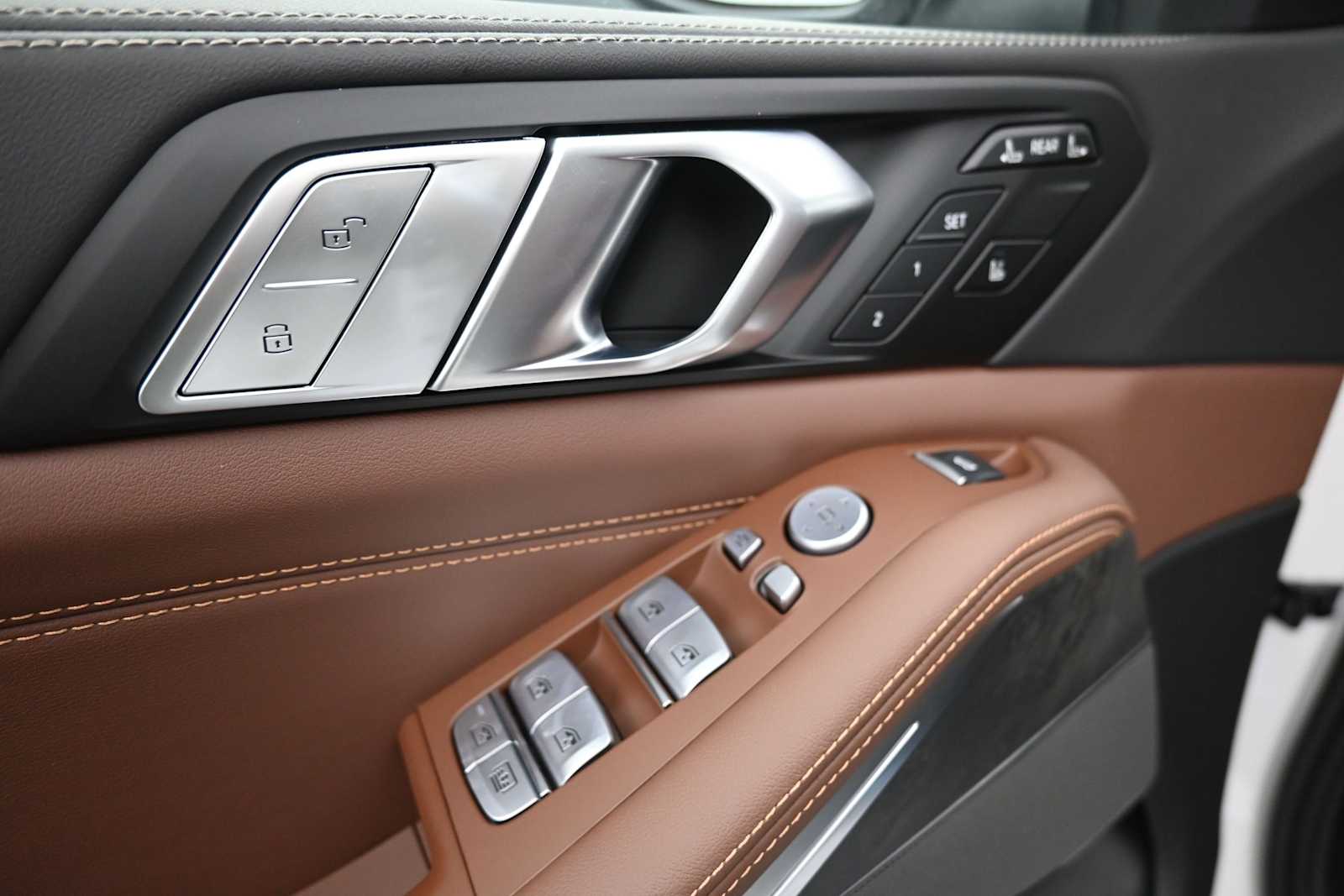 Thumbnail: 2027 BMW X7 - 9