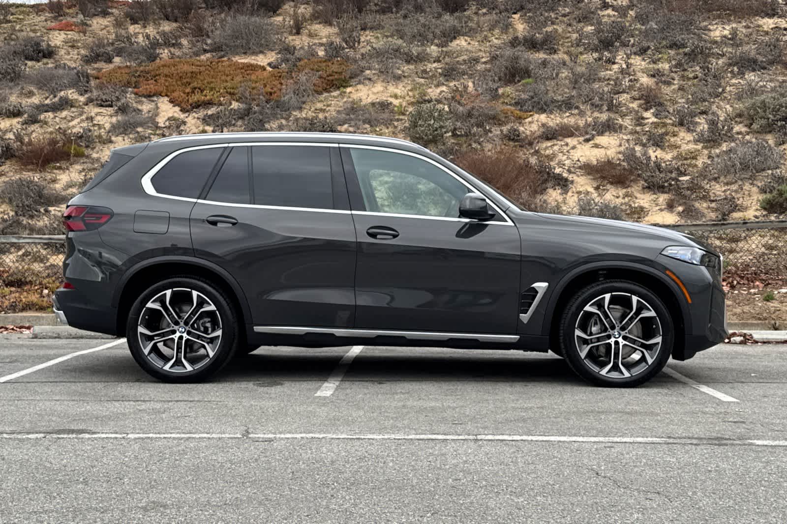 Thumbnail: 2026 BMW X5 - 8