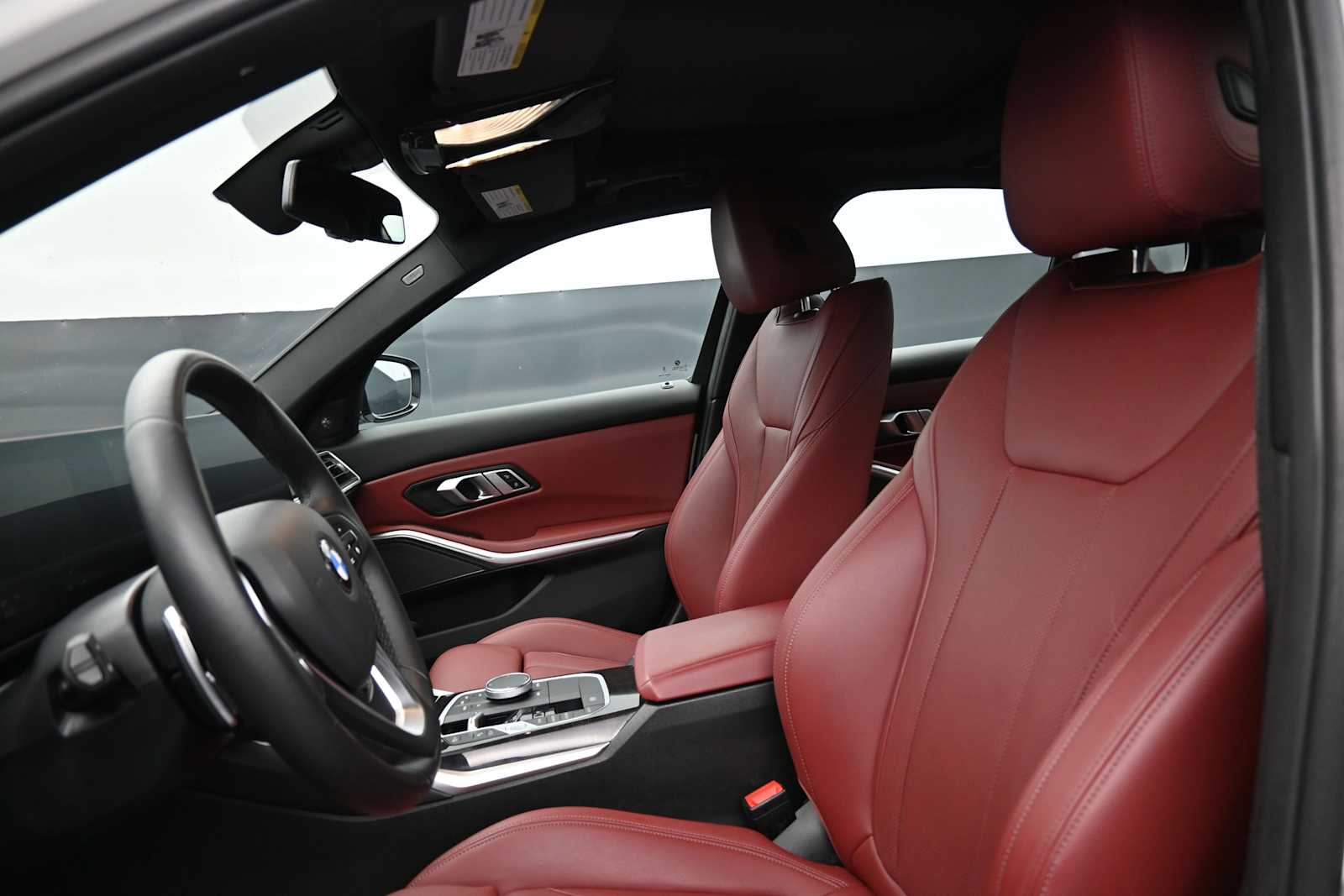 2023 BMW 3 Series 330i - Photo 10