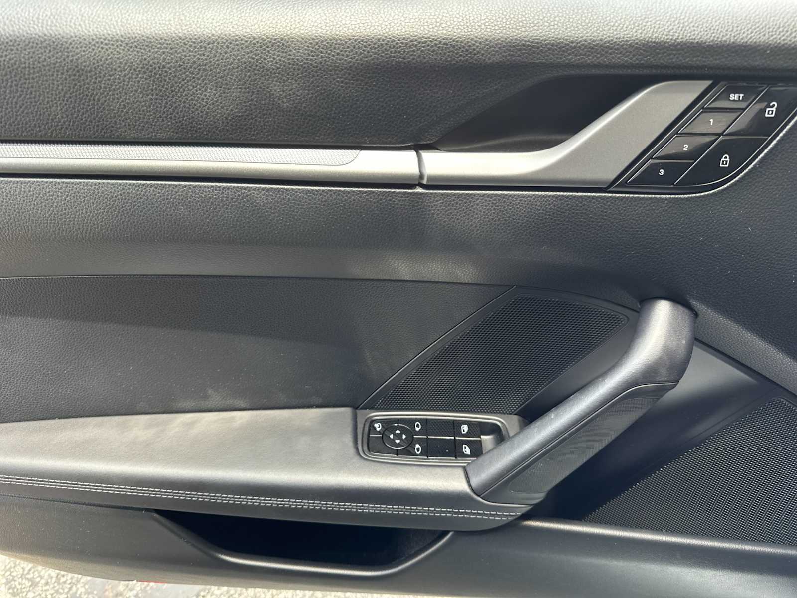 Thumbnail: 2021 Porsche 911 - 12