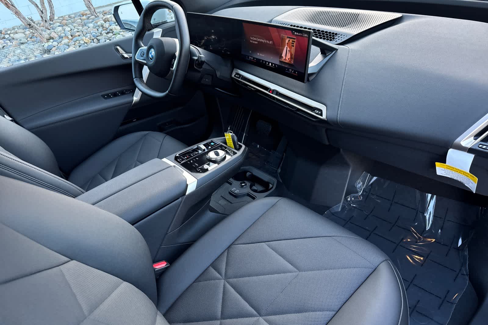 Thumbnail: 2025 BMW iX - 17