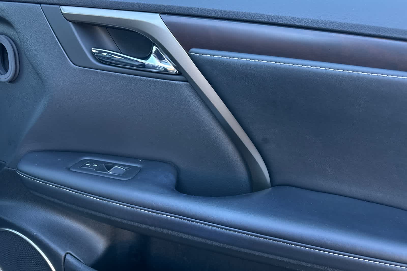 Thumbnail: 2021 Lexus RX - 18