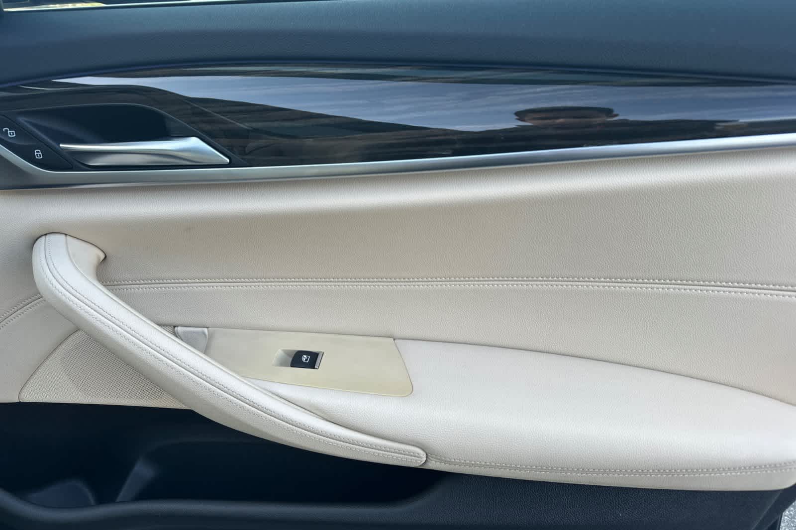 Thumbnail: 2019 BMW 5 Series - 18