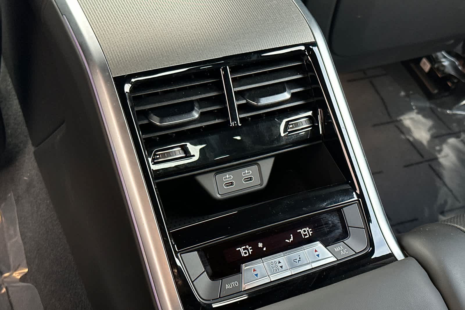 Thumbnail: 2025 BMW 8 Series - 14