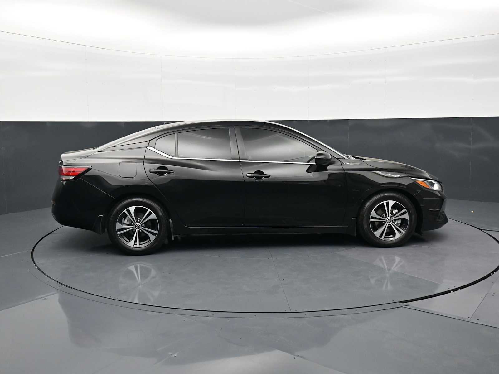 Thumbnail: 2022 Nissan Sentra - 3