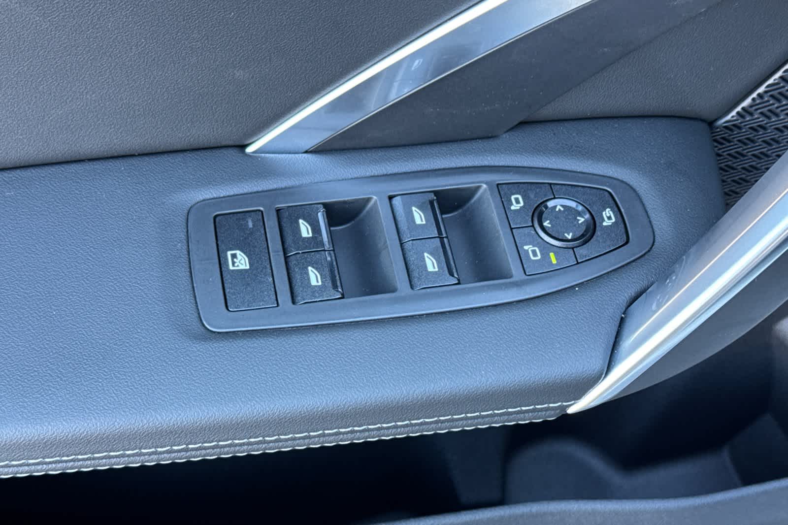 Thumbnail: 2026 BMW X1 - 14