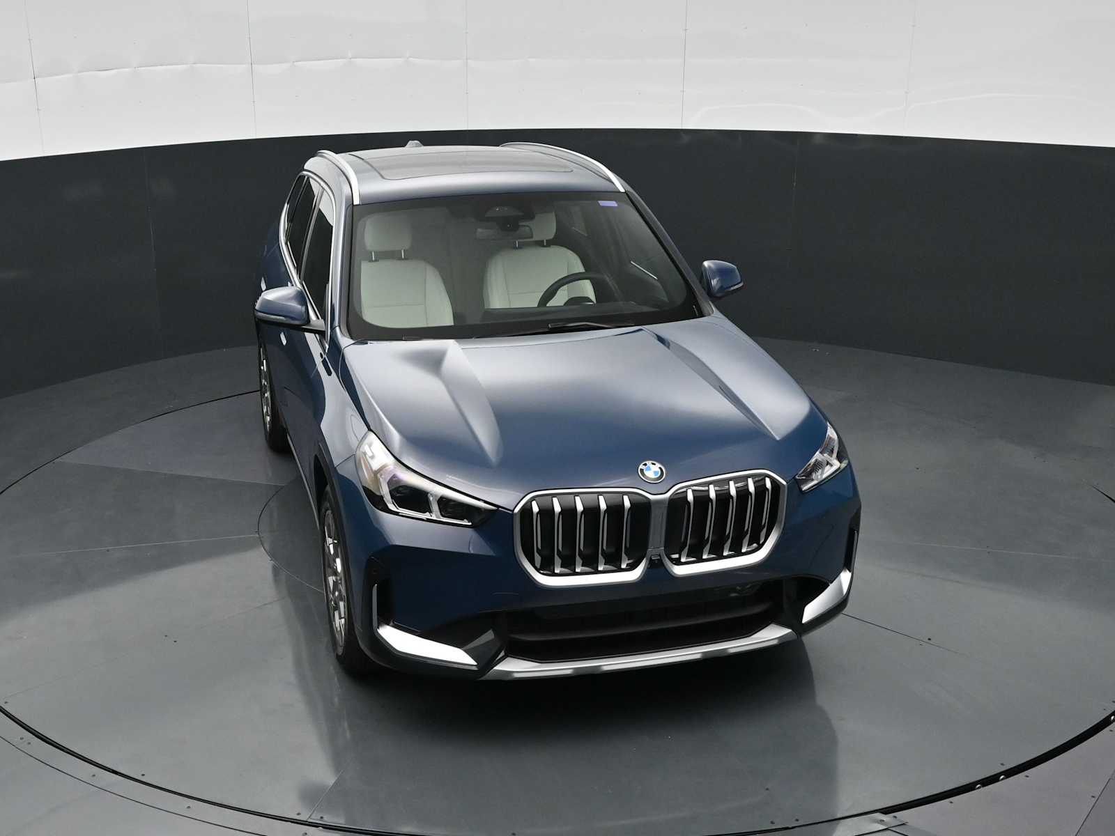 Thumbnail: 2026 BMW X1 - 19
